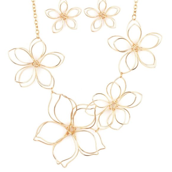 Flower Garden Fashionista Gold Floral Necklace - Picture 2 of 3